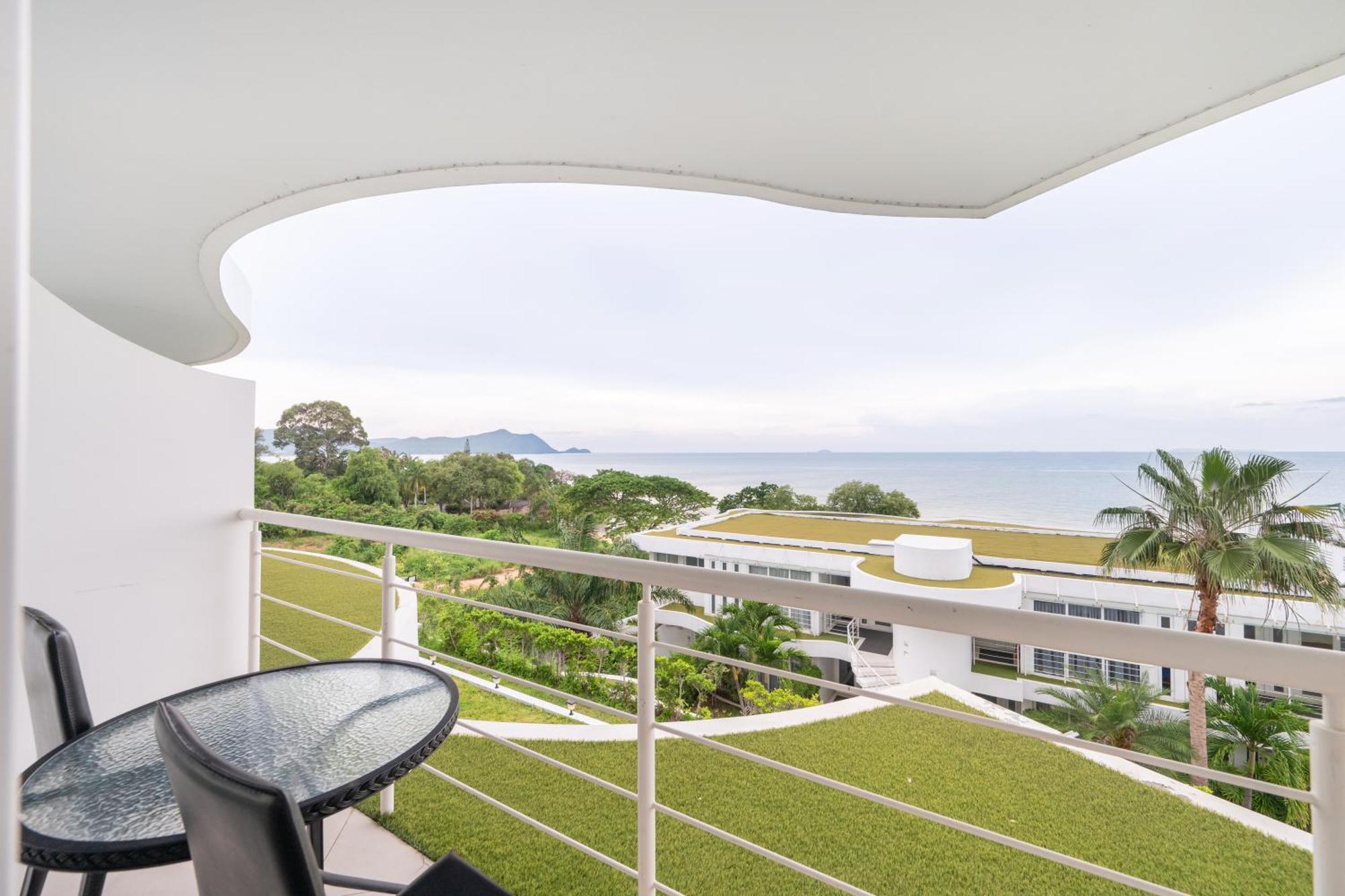 Pure Sunset Beach - Ocean View Room, Pattaya На Джомтьен Экстерьер фото