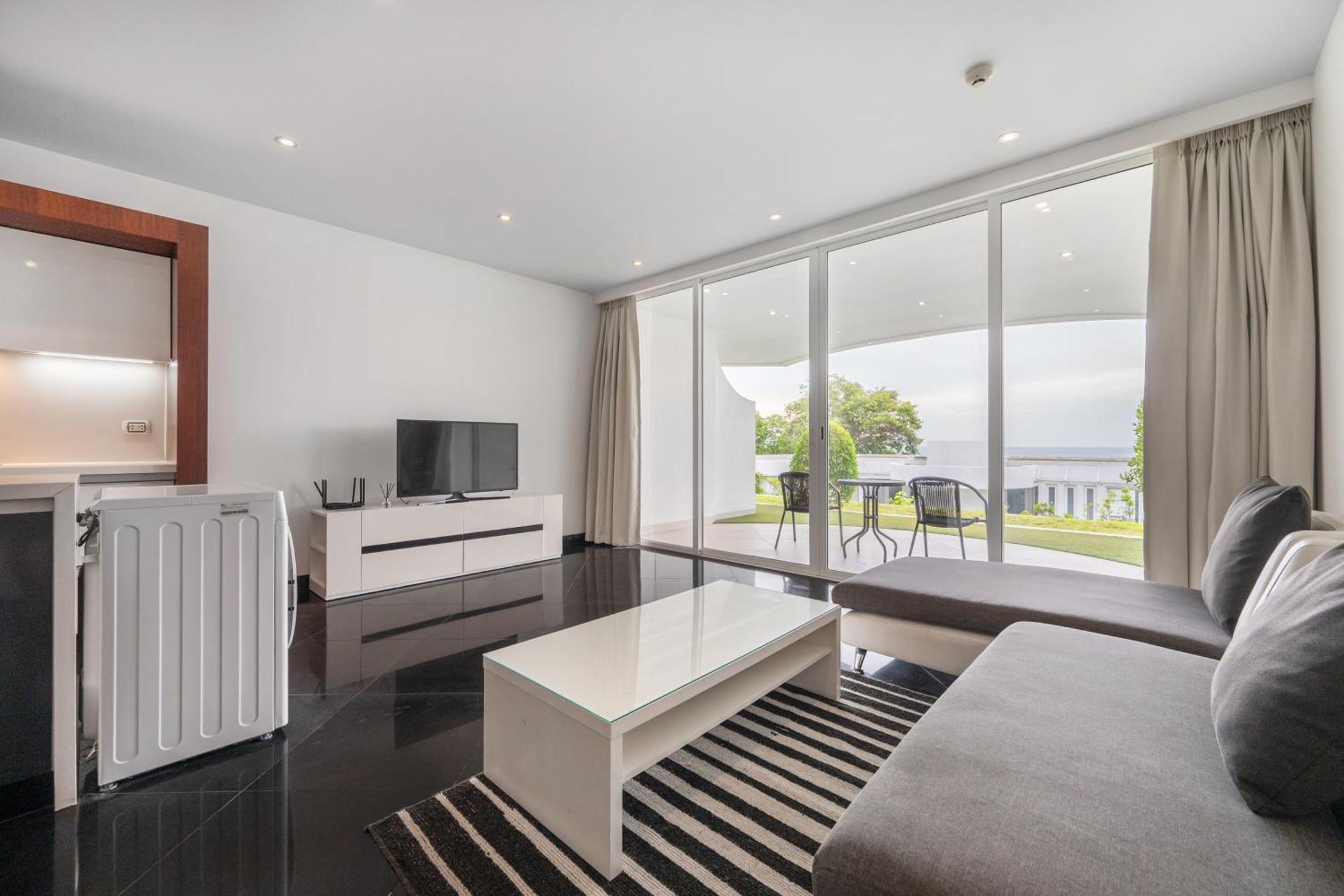 Pure Sunset Beach - Ocean View Room, Pattaya На Джомтьен Экстерьер фото