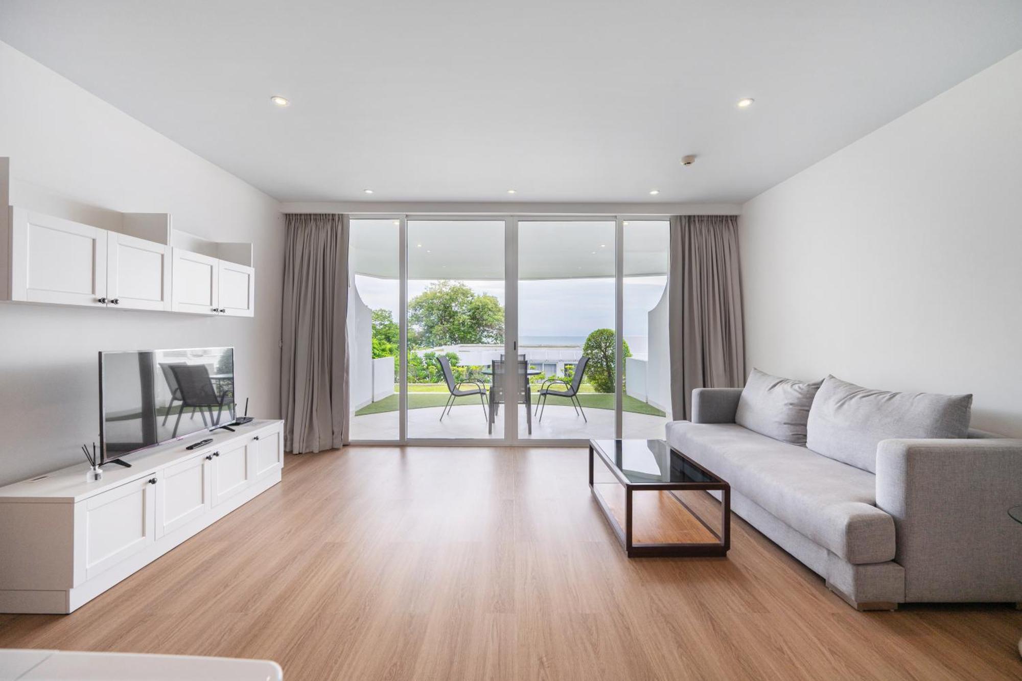 Pure Sunset Beach - Ocean View Room, Pattaya На Джомтьен Экстерьер фото