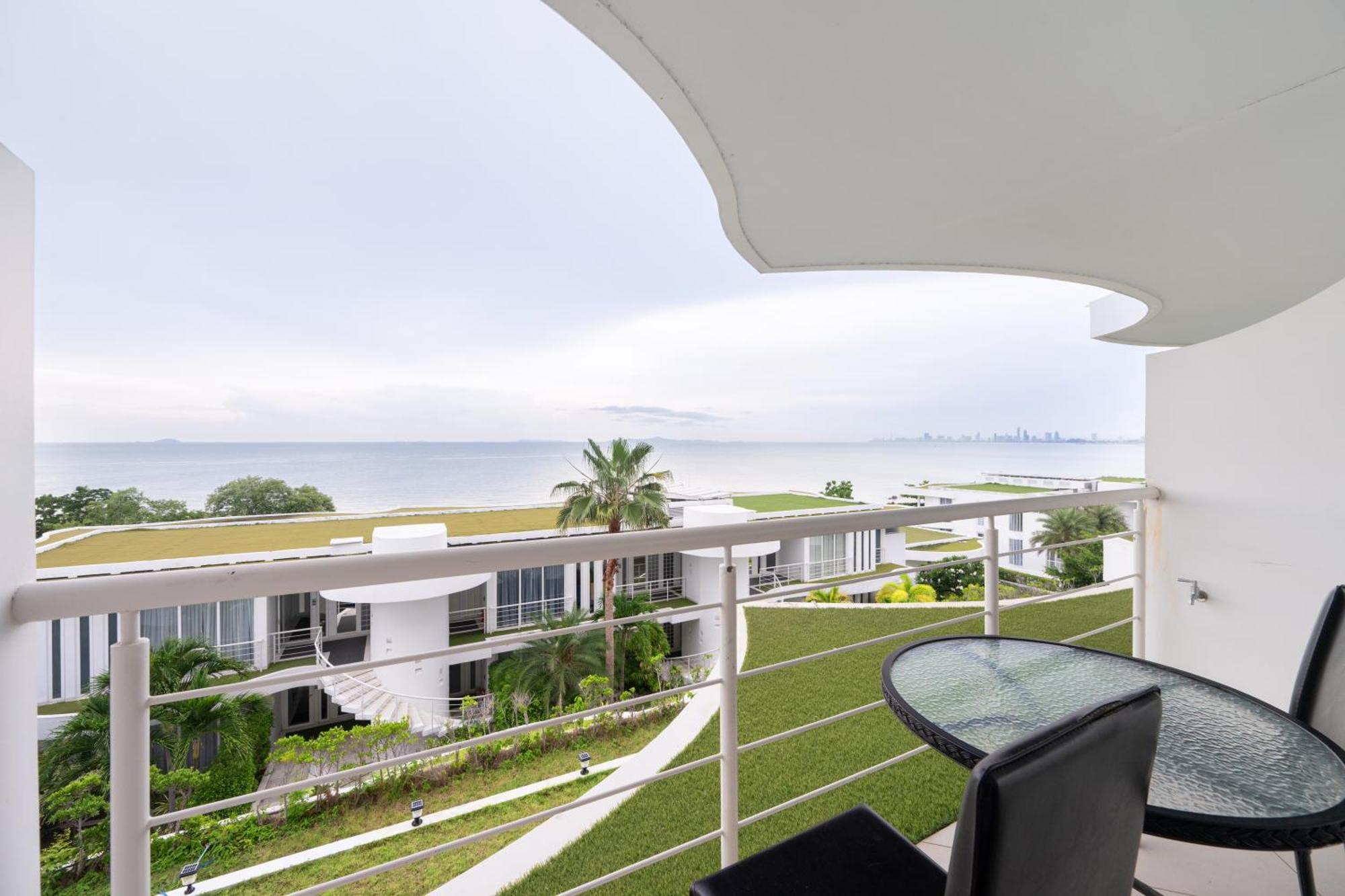 Pure Sunset Beach - Ocean View Room, Pattaya На Джомтьен Экстерьер фото