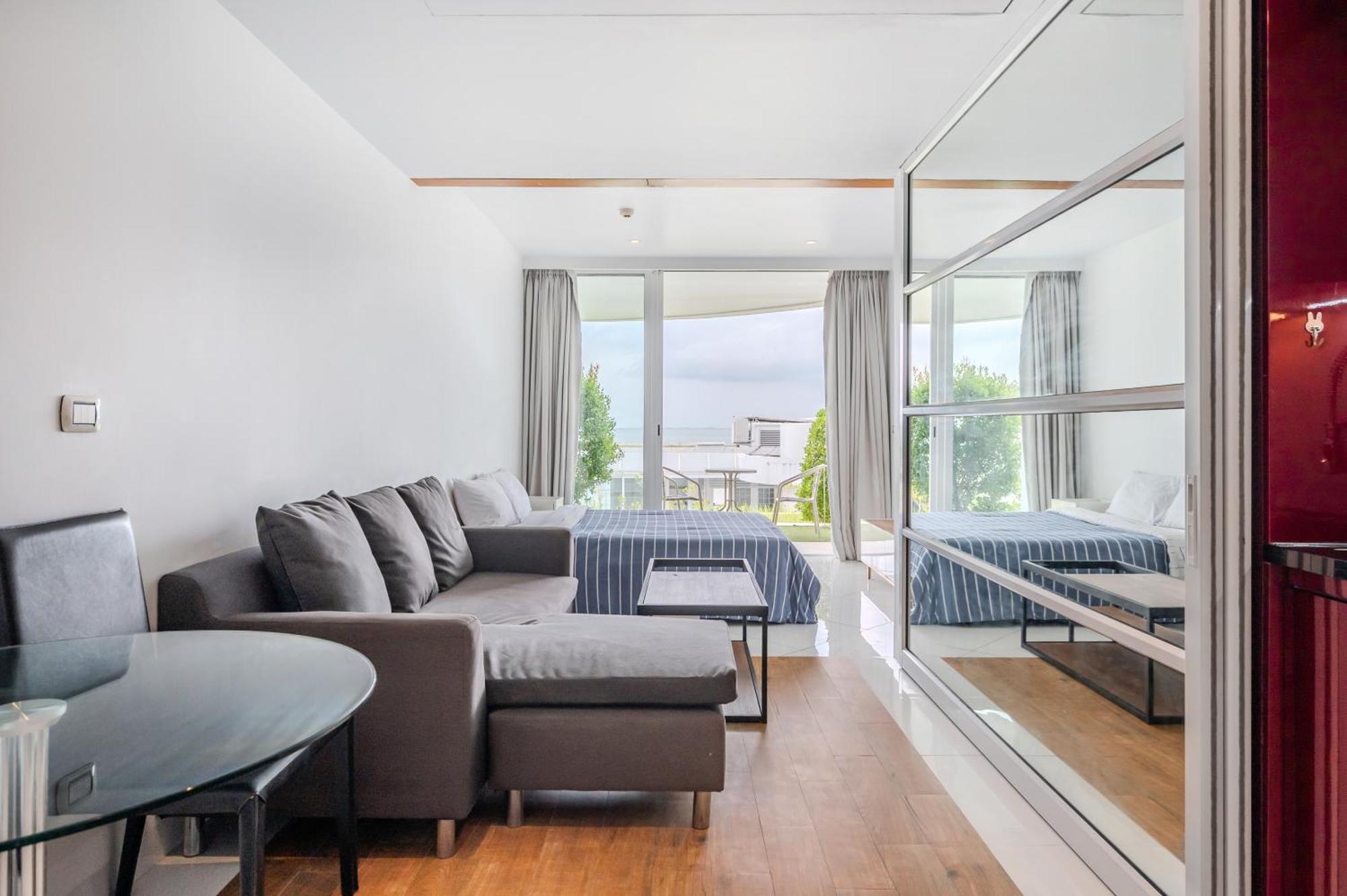Pure Sunset Beach - Ocean View Room, Pattaya На Джомтьен Экстерьер фото